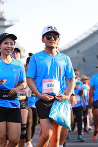 BIB: 926
                            <button type="button" onclick="openModal(3393013)" class="btn btn-primary btn-sm float-right btn-popup" data-toggle="modal" data-target=".modal-high-quality">
                        <i class="fas fa-shopping-cart"></i> Add to Cart
                    </button>
                                            <button type="button" onclick="isThisMe(3393013, true)" class="btn btn-success btn-sm float-right btn-popup btn-isme hidden" data-toggle="tooltip" data-placement="bottom" title="นี่คือรูปของคุณใช่ไหม คลิกที่นี่เพื่อเอาเข้าอัลบั้ม">
                        <i class="fas fa-plus"></i> Add to album
                    </button>
                    <button type="button" onclick="isThisMe(3393013, false)" class="btn btn-warning btn-sm float-right btn-popup btn-isnotme hidden">
                        <i class="fas fa-ban"></i> Remove from album
                    </button>